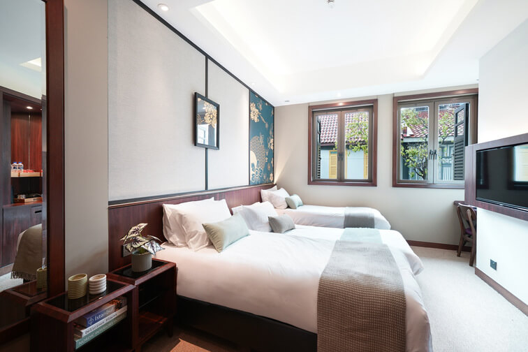 Large Triple Room